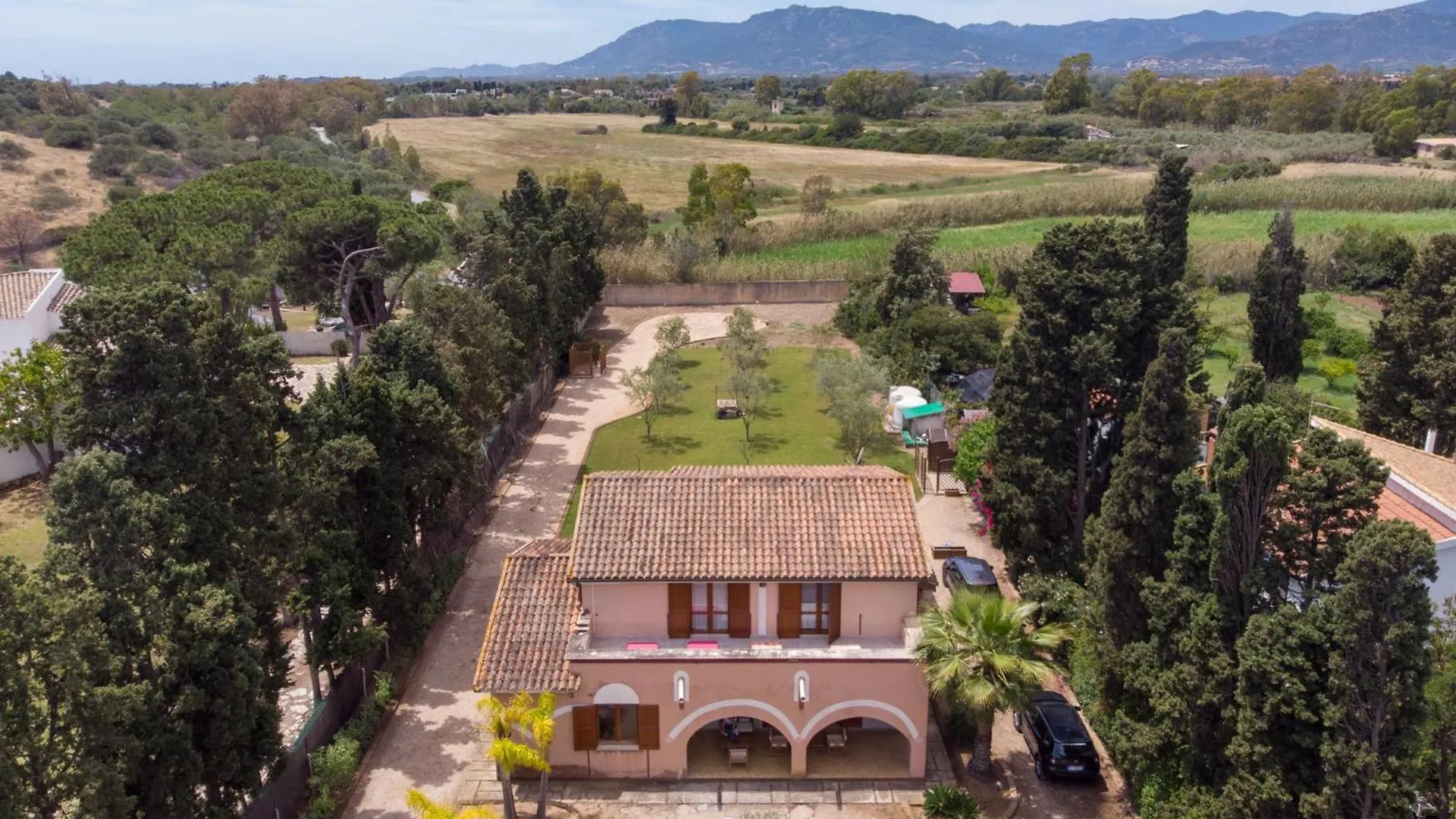 Villa Girasole - Petalo Apartment Pula 0*,  Italy
