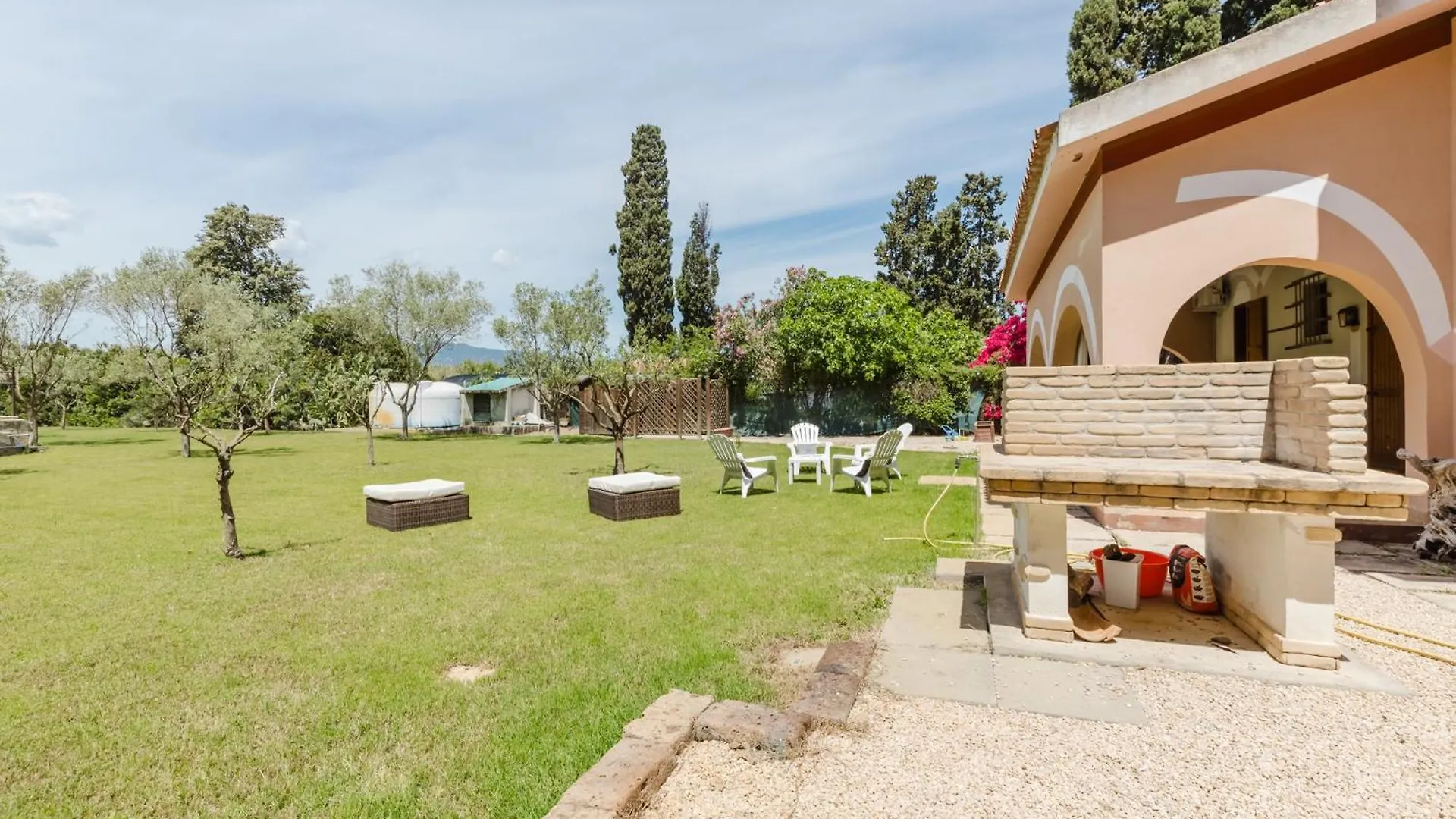 Villa Girasole - Petalo Apartment Pula 0*,  Italy